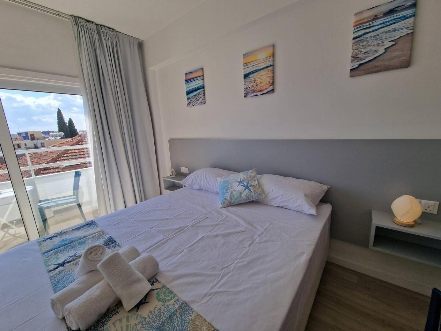 Kitieos Central Apts 100M From Finikoudes Beach Larnaca Exterior foto
