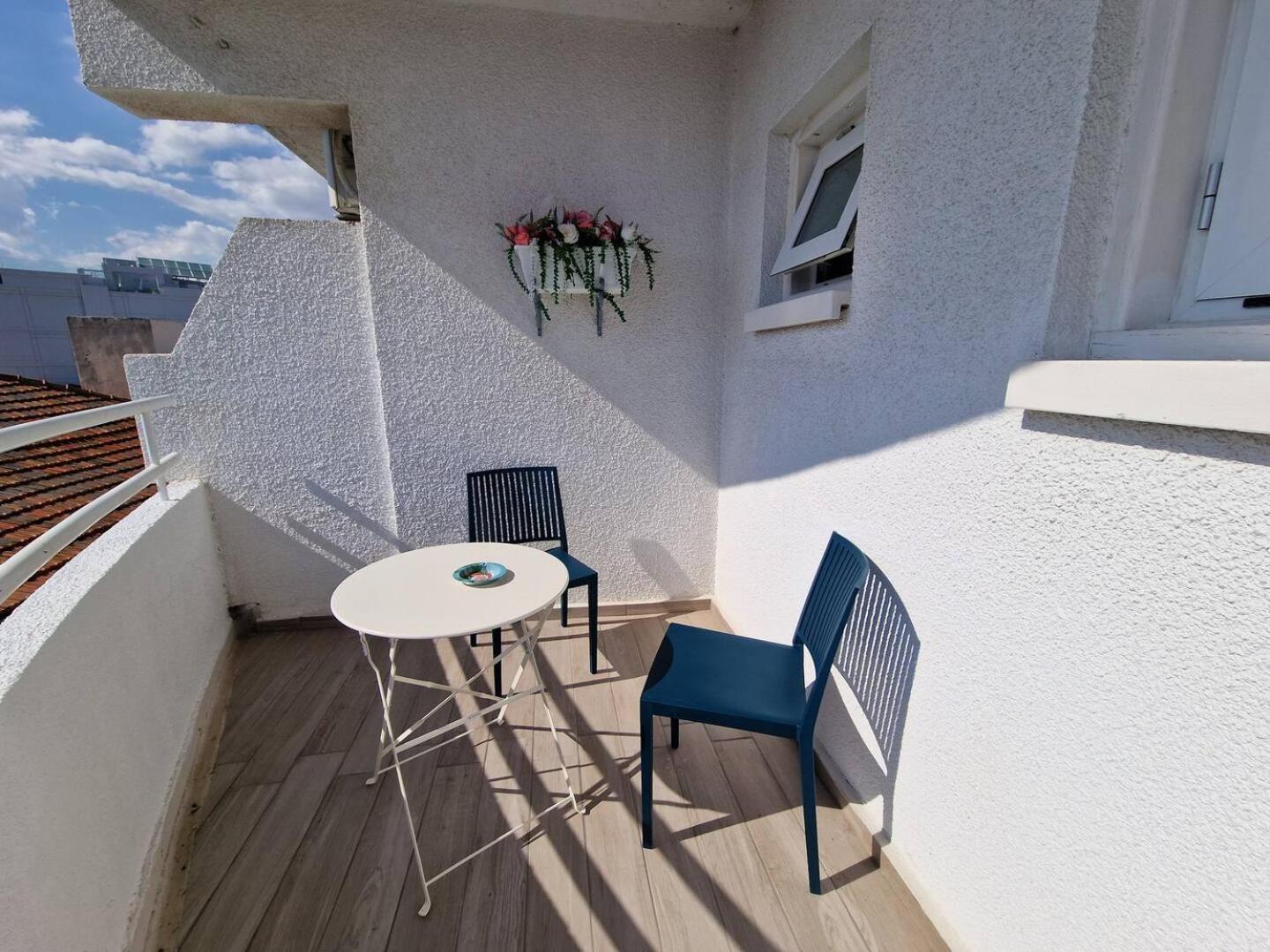 Kitieos Central Apts 100M From Finikoudes Beach Larnaca Exterior foto